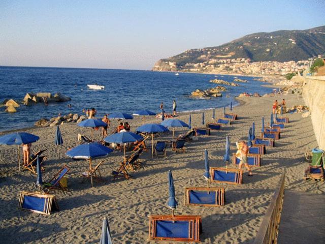 Villaggio Hotel Club Calanovellamare Piraino Eksteriør bilde