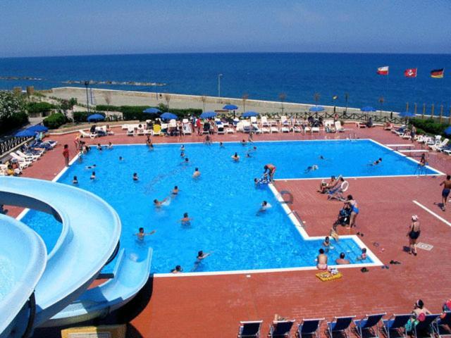 Villaggio Hotel Club Calanovellamare Piraino Eksteriør bilde